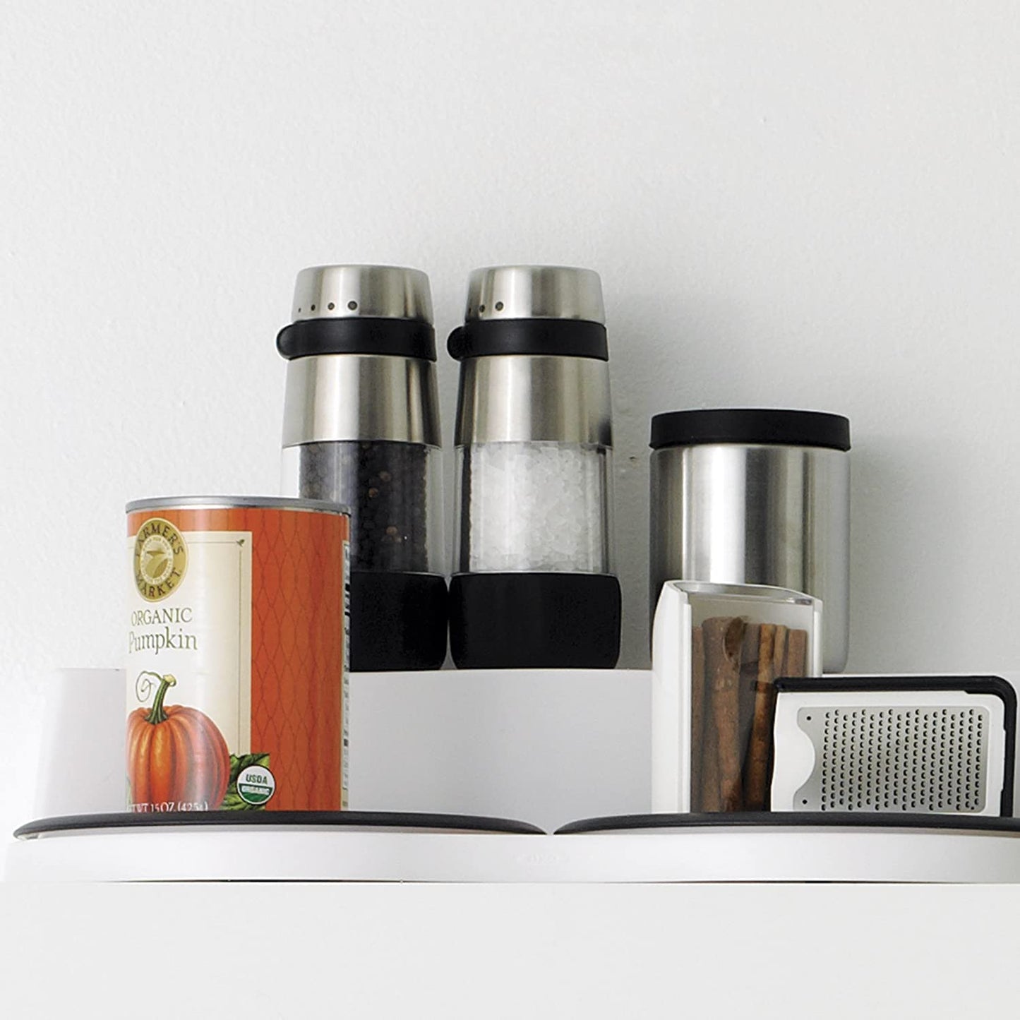 Good Grips Accent Mess-Free Pepper Grinder