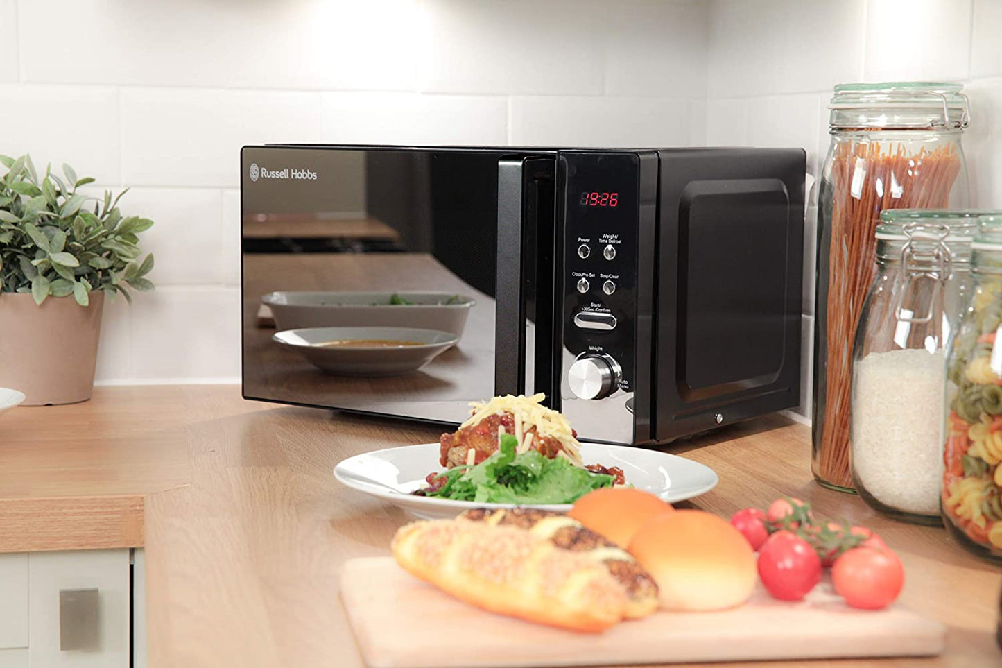RHM2076B 20 Litre 800 W Black Digital Solo Microwave with 5 Power Levels, Automatic Defrost, 8 Auto Cook Menus, Clock & Timer, Easy Clean