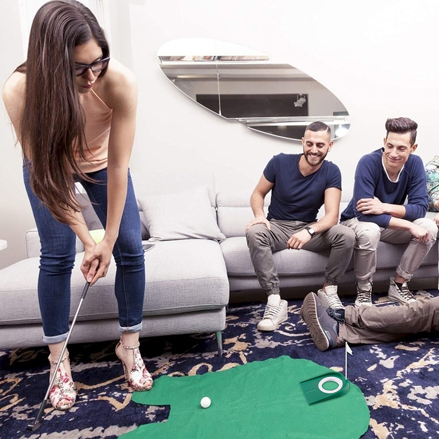 Kigniote Golf Putting Mat Practice, Indoor Outdoor Plastic Golf Putting Cup Practice Aids with Adjustable Hole & White Flag