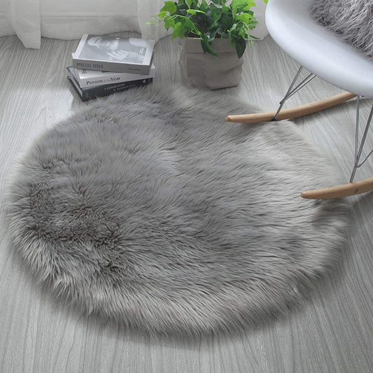 Faux Fur Sheepskin Style Rug ，Faux Fleece Fluffy Area Rugs Anti-Skid Yoga Carpet for Living Room Bedroom Sofa Floor Rugs (Round Gray, 17.7X17.7 Nch)