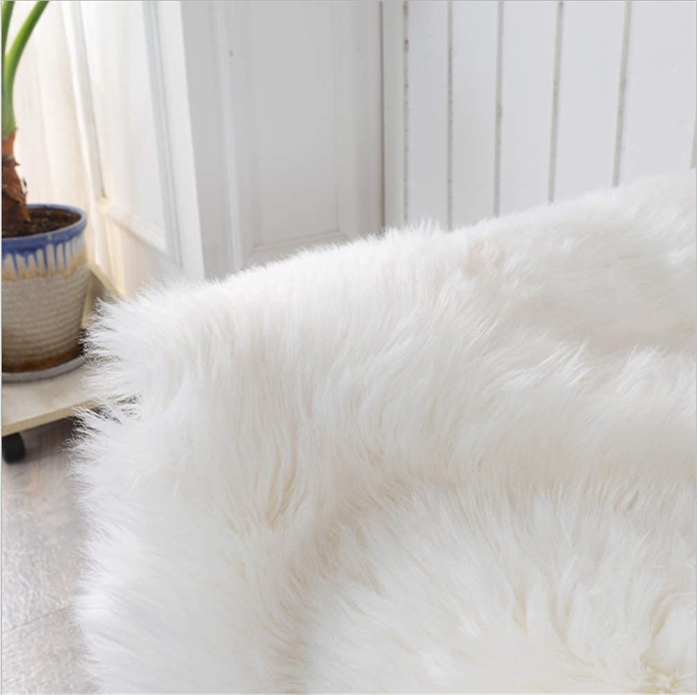 Faux Sheepskin, Faux Fur Rug, Fluffy Rug for the Bedroom, Living Room or Nursery, Furry Carpet or Throw for Chairs, Stools and Sofa (White, 50X80Cm)