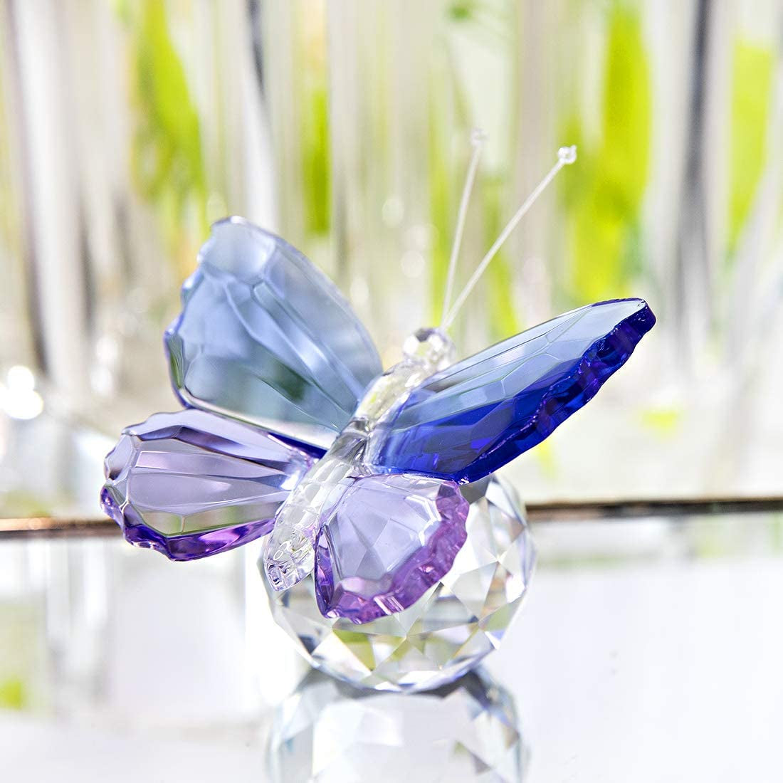 Blue and Purple Glass Butterfly with Ball Base, Decorative Paperweight Ornament Crystal Figurine for Living Room,Souvenir Birthday Gifts Home Decor