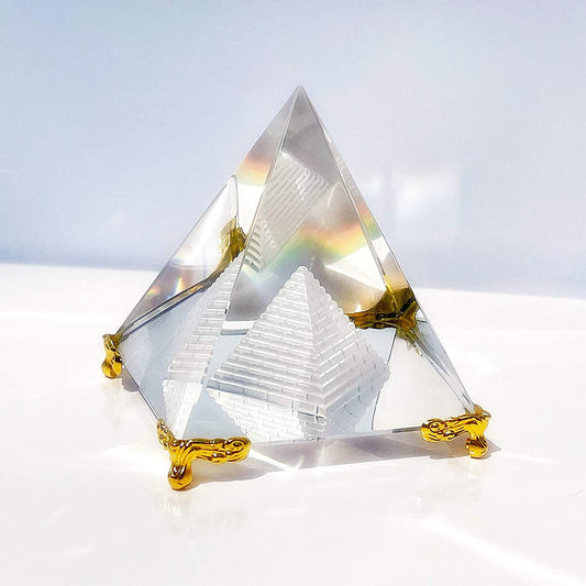 Crystal Pyramid Prism, Feng Shui Crafts Meditation Crystal with Gold Stand for Home Office Art Decor, Pyramids Gift, Stand for Prosperity, Positive Energy and Good Luck(8Cm)